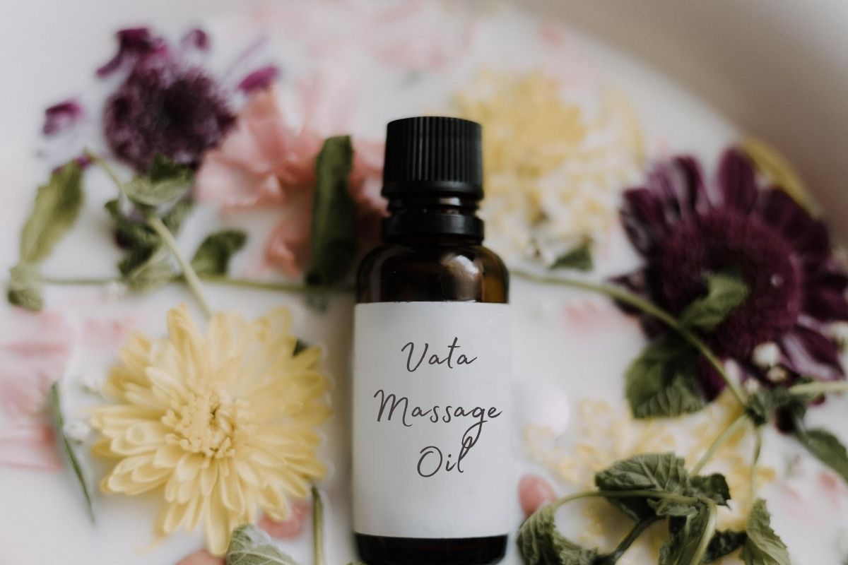 Przepis na olejek do masażu Vata (jesień i wczesna zima)
